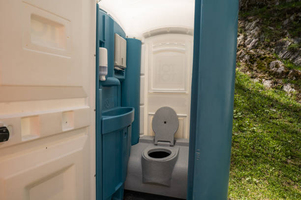 Best Portable restroom trailer rental  in Oak Grove, OR